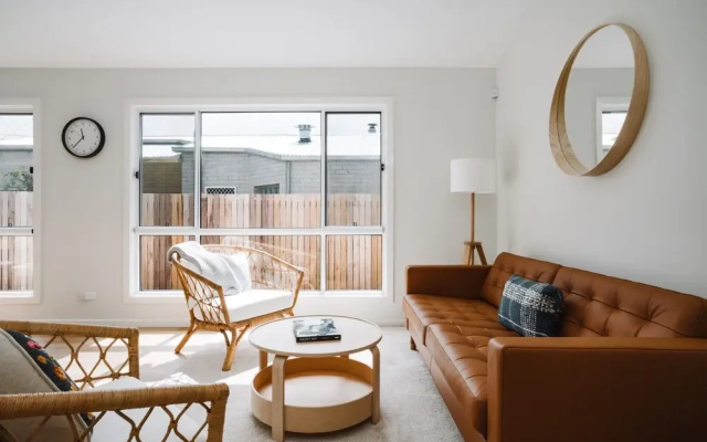 Exquisitely Spacious 3-bed Home