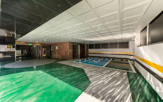 Guri C Hotel