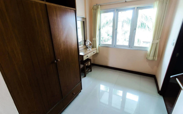 Maikaew Damnoen Resort