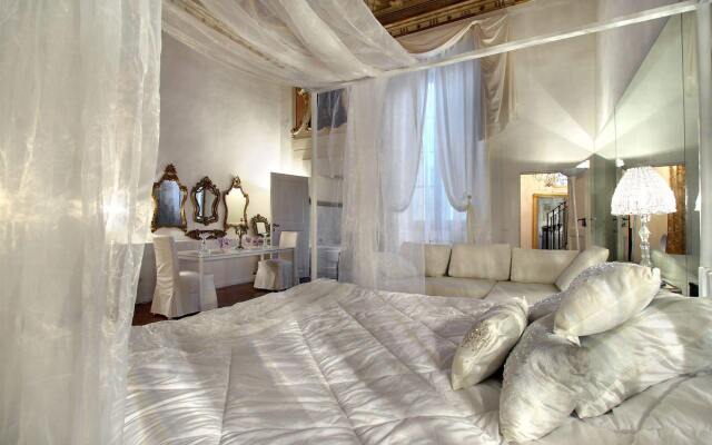 Palazzo Tolomei - Residenza d'Epoca