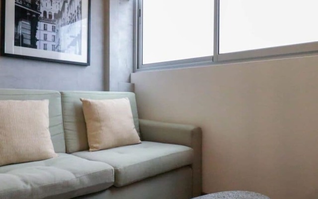 Monochromatic Loft in the Center of Barranco