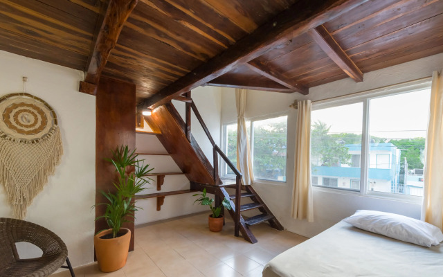 Hotel Caracol Puerto Morelos