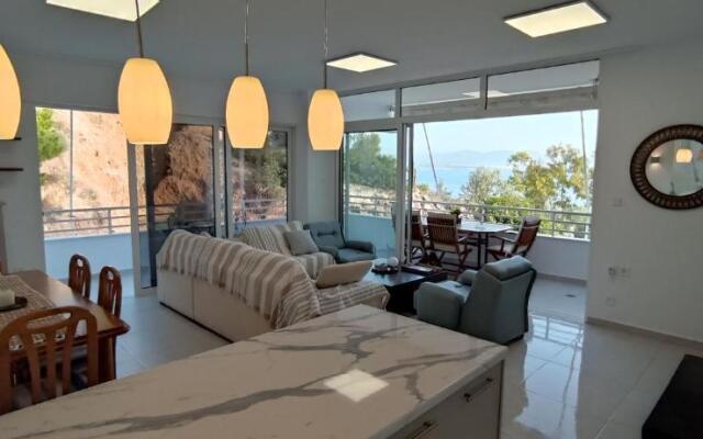 Atlas By Sea Apartment