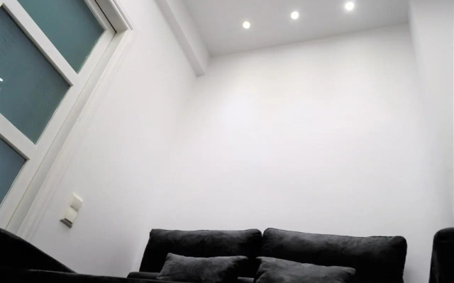 Athens Nest
