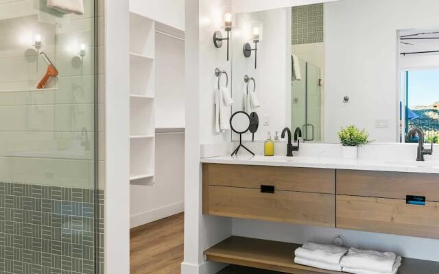 Double Eagle on the 8th by RedAwning