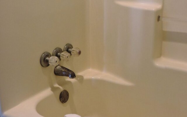 Riata Inn Crystal City