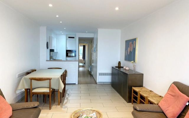 Apartment in Nieuwpoort Near the Beach