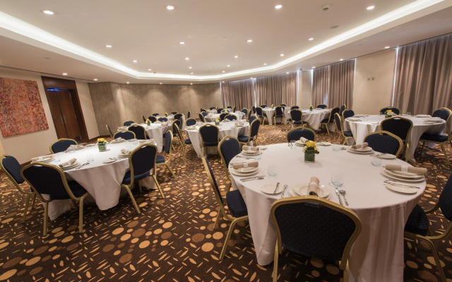 The Avenue Hotel