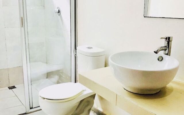 Room in Condo - Condohotel 5th Avenue King Triple Studio