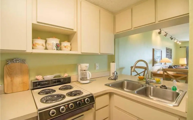 Four Winds A3E - Studio Condo