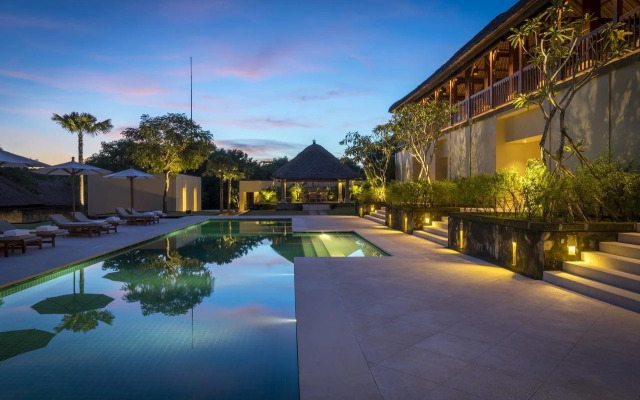 REVĪVŌ Wellness Resort Nusa Dua Bali