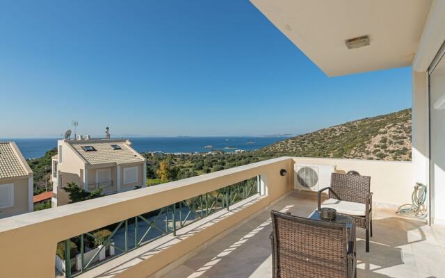 Spacious Villa in Saronida With Swimming Pool
