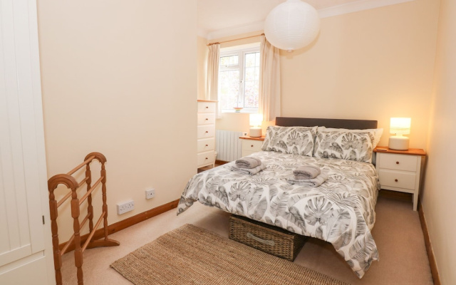 16 Norfolk Heights