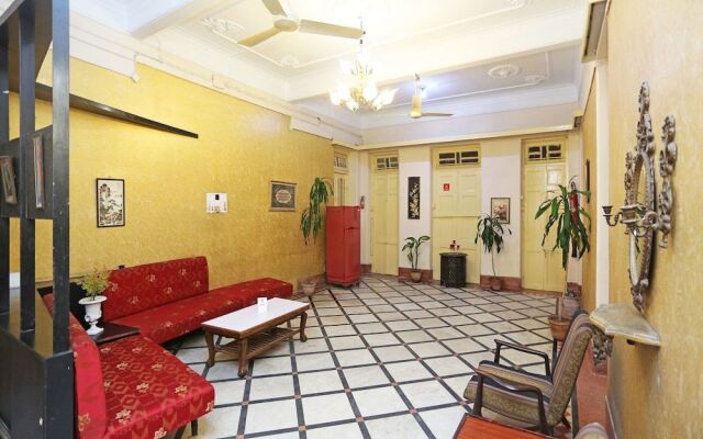 OYO 11896 Marble Palace Guest House