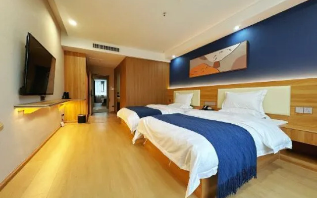 Park Hyatt Fashion Hotel (Kaili cross street people's hospital）
