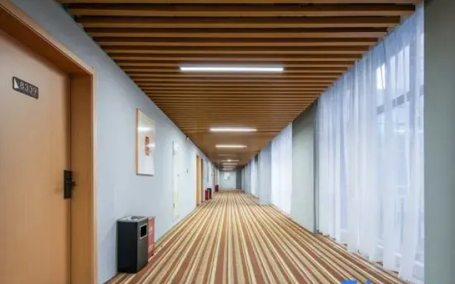 Boya Hotel, Long'an Community No. 2 Courtyard Branch, Xinzheng