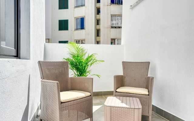 Beco Santa Emilia 1C a Home in Madeira