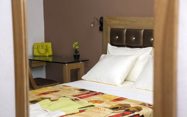 Wakola Hotel Fass Dakar