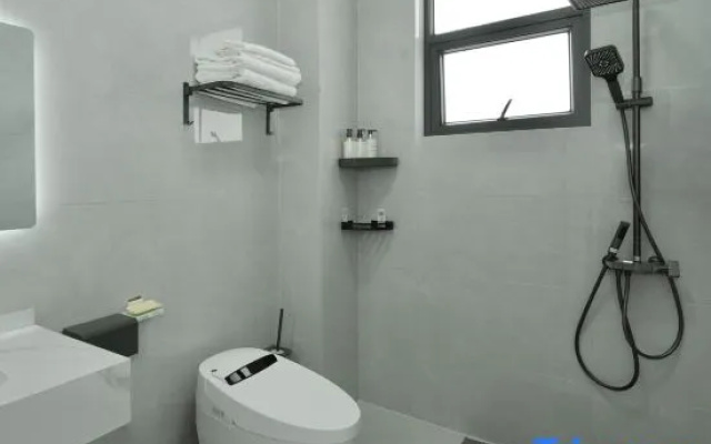 Heart Fate Amor · Eastern Health Forest Healing Travel and Wellness Homestay – Bathroom – Lijiang