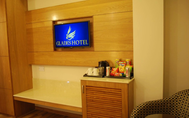 Glades Hotel