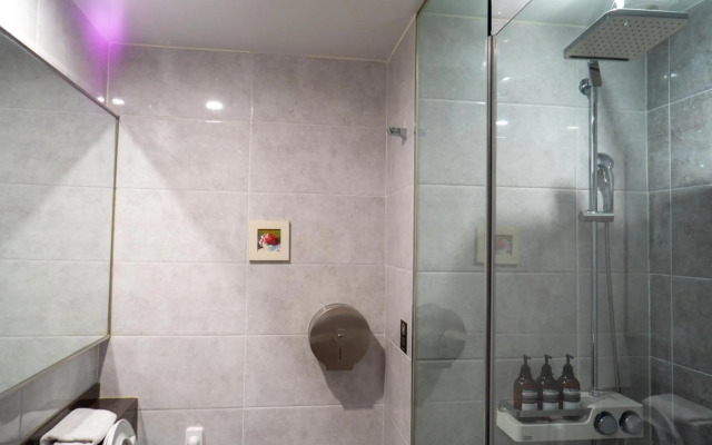 Jongno Lumia Tourist Hotel