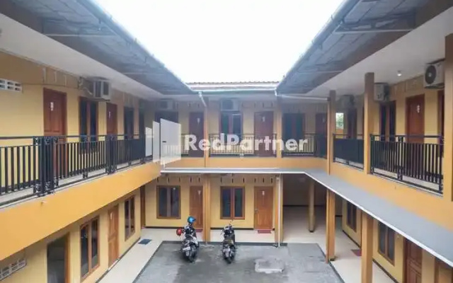 Wisma Handayani Syariah RedPartner near RSUD Wonosari