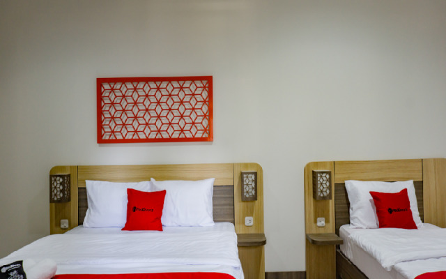 RedDoorz near Jogja City Mall 4