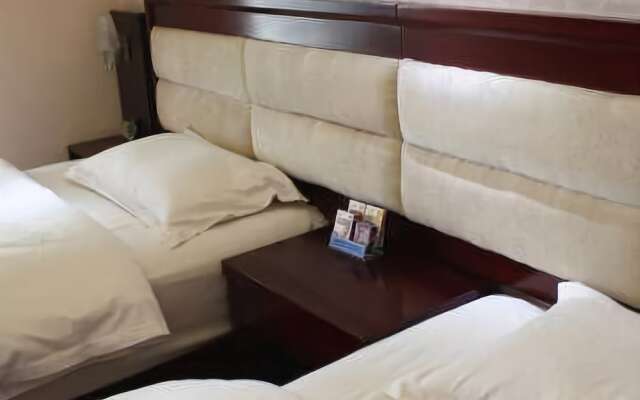 Kunming Yihuaju Hotel