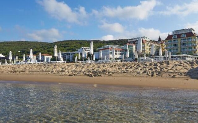 Hotel Amore Beach