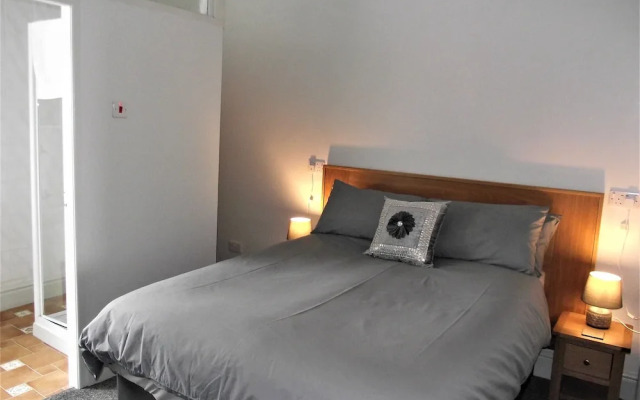 Seahawk Holiday Apartments