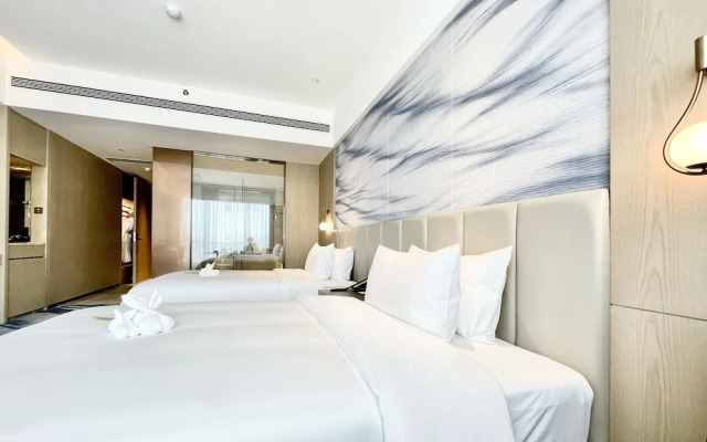 White Swan VYV Hotel