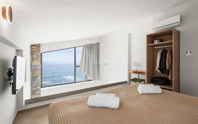 Evelmare Beachfront Apartments
