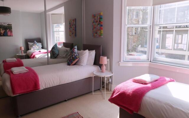 The Townhouse By My Getaways Free Parking