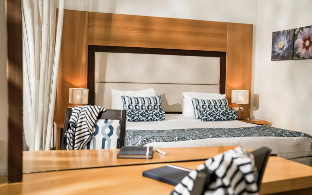 Lindos Bay Suites