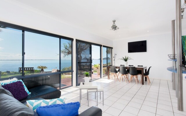 Sandy Point Road, 8, Sandy Bottoms