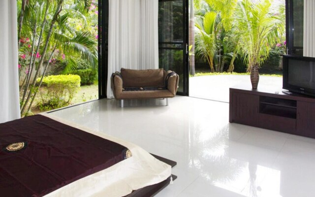 Villa With 4 Bedrooms in Rawai Phuket, With Private Pool, Enclosed Gar