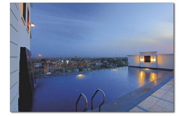 Country Inn & Suites by Radisson, Amritsar, Queens Road
