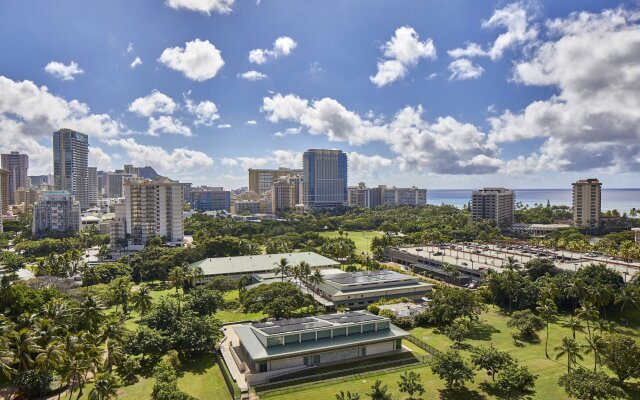 DoubleTree by Hilton Hotel Alana - Waikiki Beach