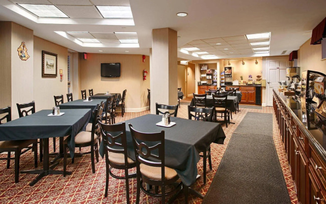 West End Washington DC, Tapestry Collection by Hilton