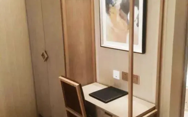 Huaxia Zhonghang Hotel