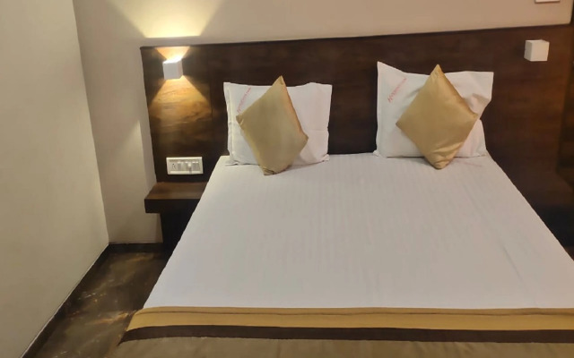 Hotel Grand Gaayatris