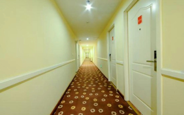Home Inn (Tianjin Pujihe East Road Tianlishi)