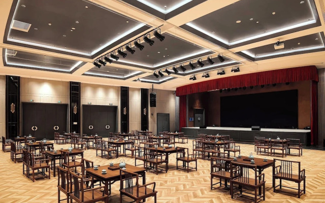 Hualuxe Handan by IHG