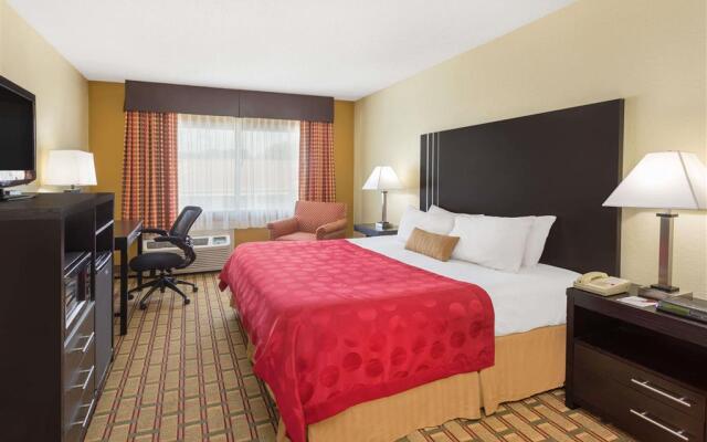 Ramada by Wyndham Asheville Southeast