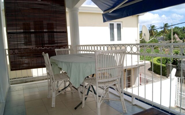 Apartment with 3 Bedrooms in Bambous, with Balcony And Wifi - 6 Km From the Beach