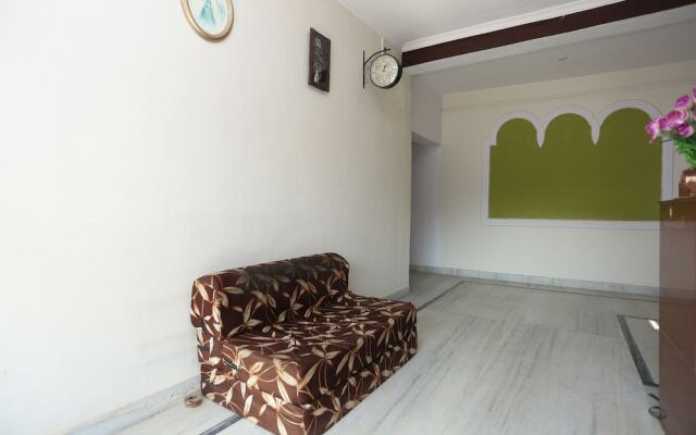 OYO 23240 Hotel Pramod Palace
