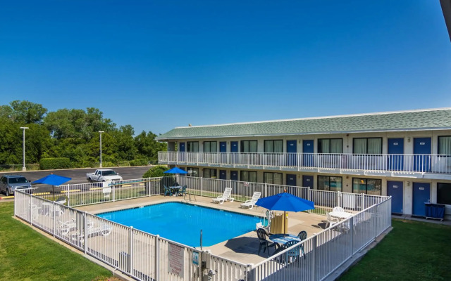 Motel 6 Bellmead, TX - Waco