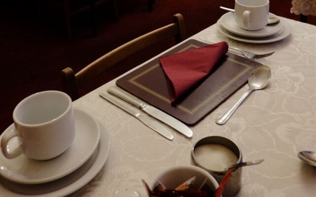 Thorncliffe Hotel