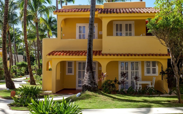 Los Corales Beach Village