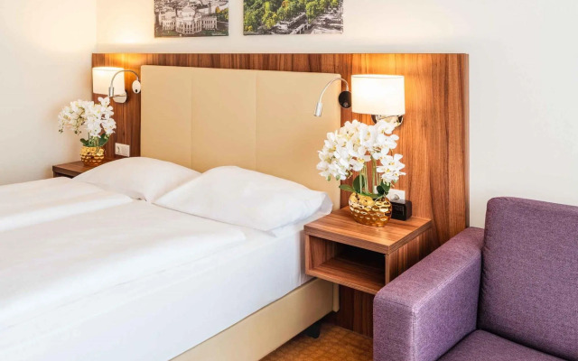 Отель Plaza Premium Wien